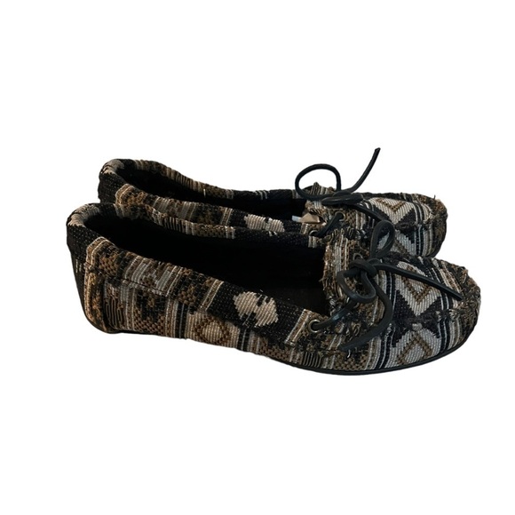 Minnetonka Aztec Print Black & Brown Moccasins 6.5 - Picture 2 of 10